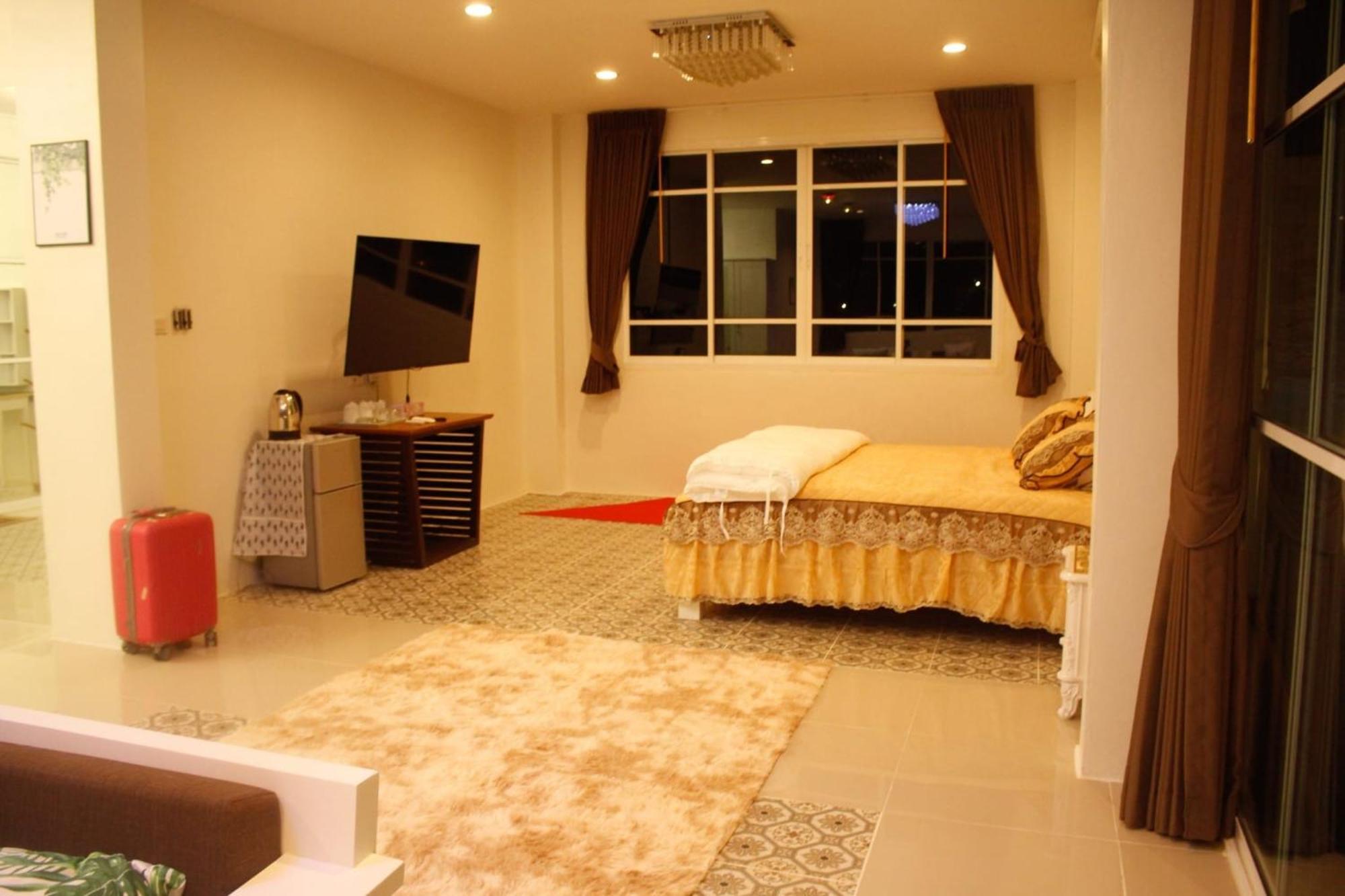 Narongek Residence View & Pool Villa Patong 외부 사진